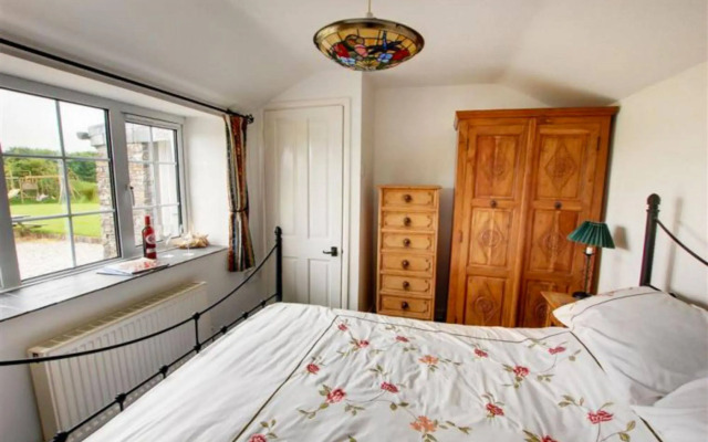 West Bowithick Cottages