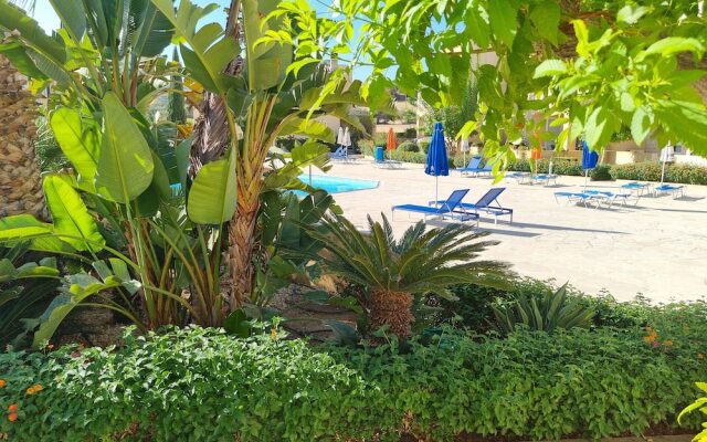 Cyprus, 2 Beds Ensuite, Pool, Patios, Wifi, Parkin