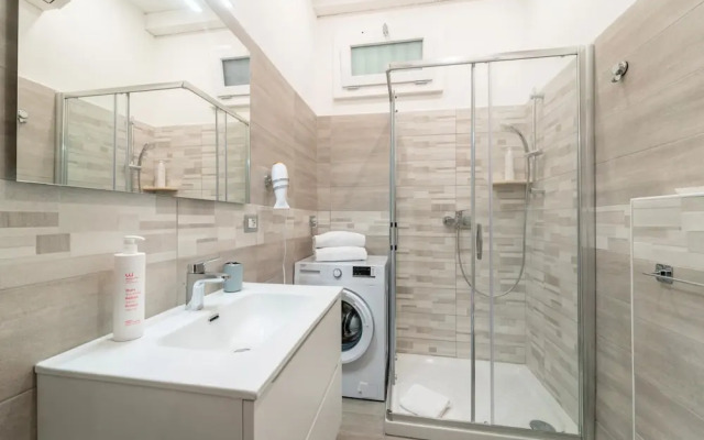 Modern Apartment in Via Carloni by Wonderful Italy