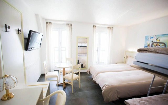 Hotel Du Port