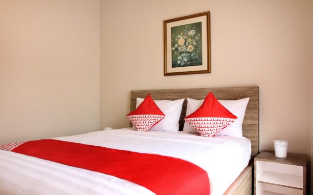 OYO 130 MBC Residence