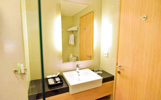 Golden Tulip Essential Tangerang