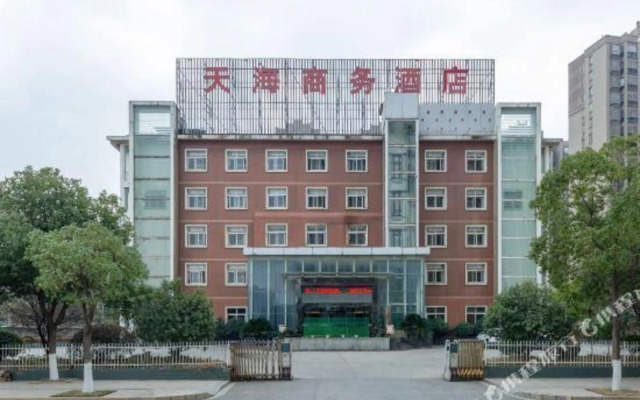Tianhai Chain Hotel (Lushan High-speed Railway Station branch in Chaisang District)