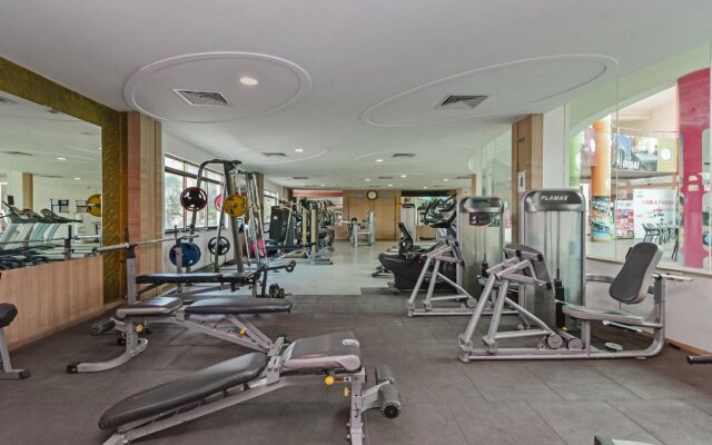 Country Club Pune By OYO Rooms