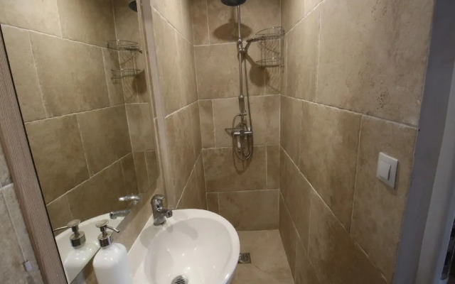 Scenic Villa With View of the Gardon River