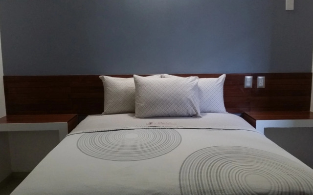 For Season Hotel