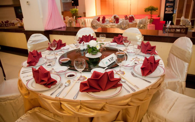 Thumrin Thana Hotel