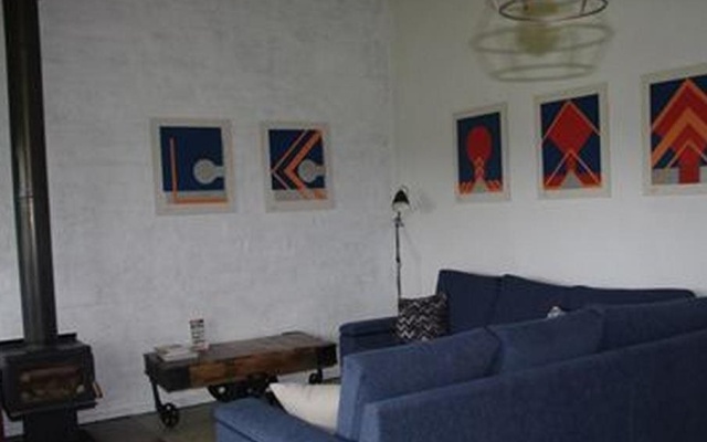 Art of Linden Gate Cottages – Guest Rooms – Melbourne