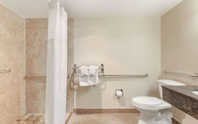 Comfort Inn University Center