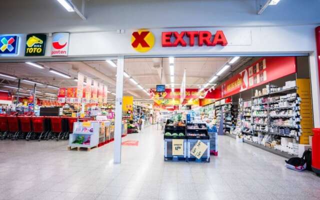 Beautiful Penthouse Near Center, 2-bedroom, Balcony and Free Parking