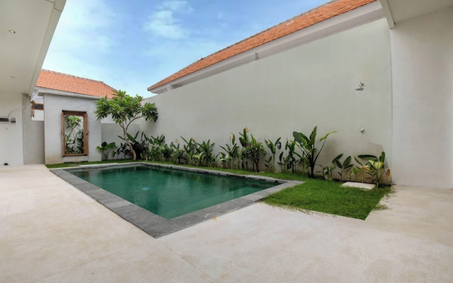 Ritual Retreat Cemagi