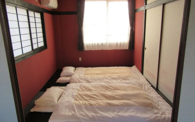 Guest house TIGA - Hostel