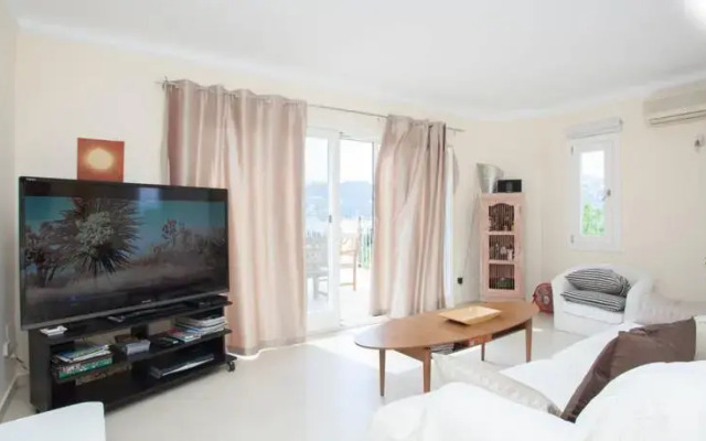 Cami Vell Apartment