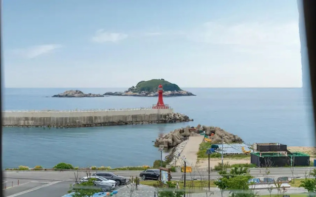Goseong Gyeoulbada Ocean View Pension