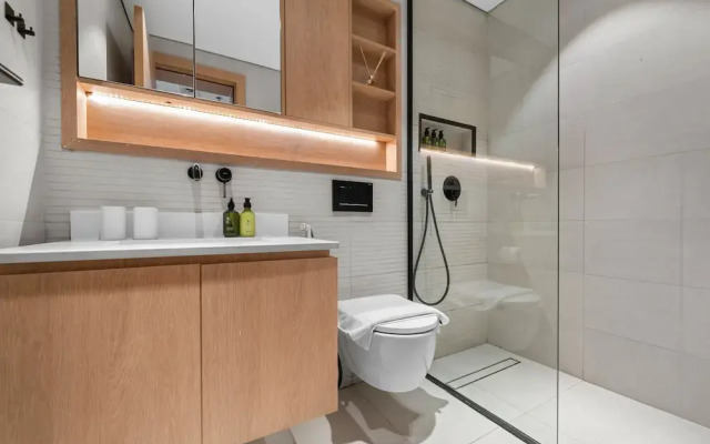 Beverly Residence - 120 Studio