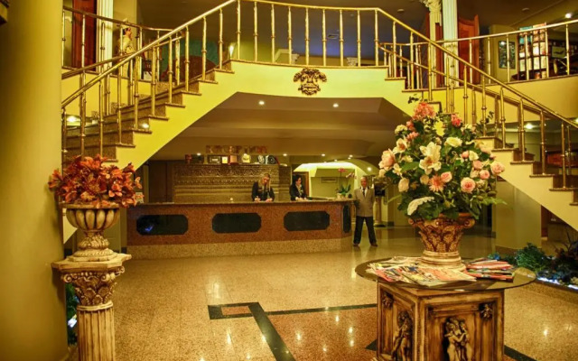 Hotel Eken Prestige