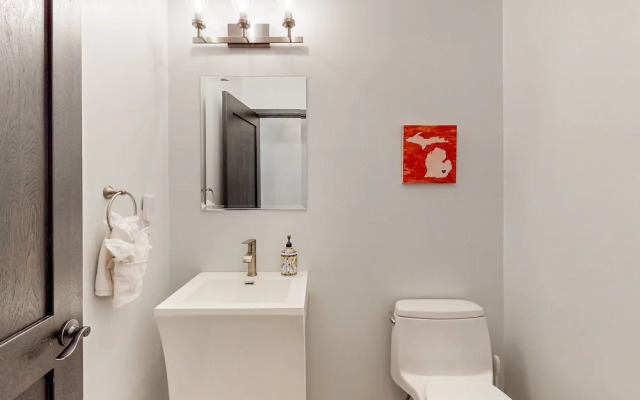 Hillside Hideaway #603