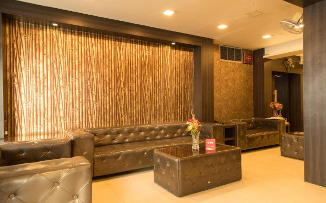 Hotel Parashar Check In – Lobby – Nagpur