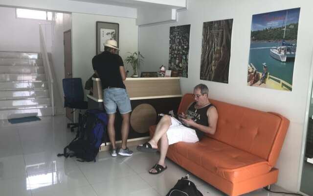 Siam Park Service Apartment