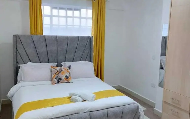 Lux Suites Thome White House Apartments
