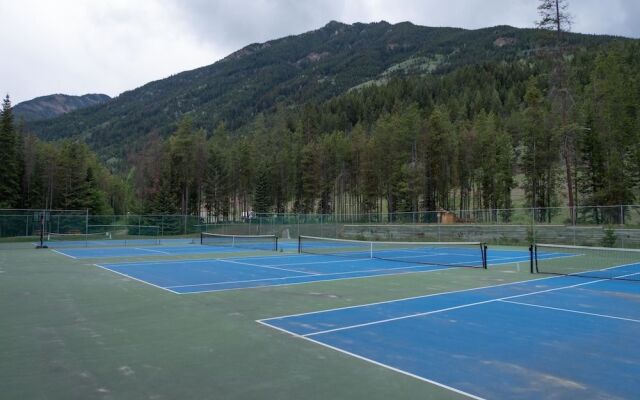 Panorama Vacation Retreat at Horsethief Lodge