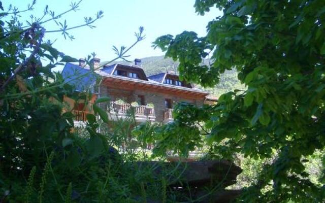 Apartaments Montaña