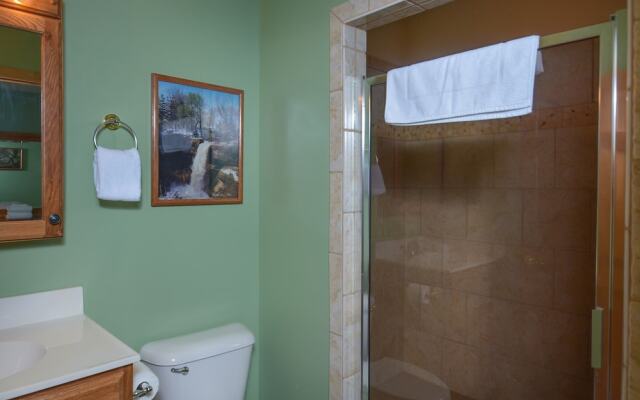 Amazing Overlook 3 Bedroom Townhome