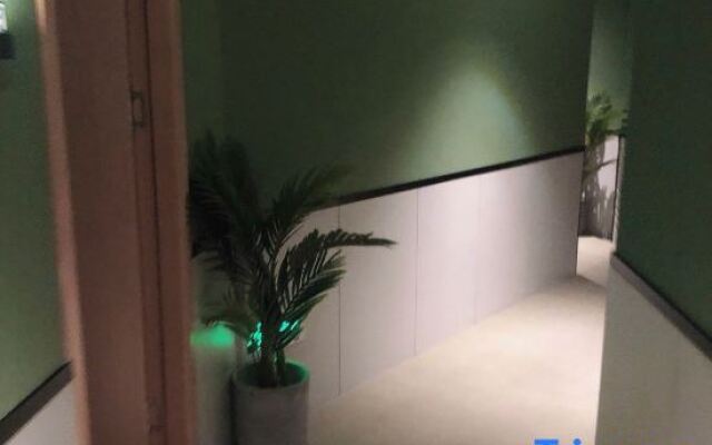 Yadu Hotel