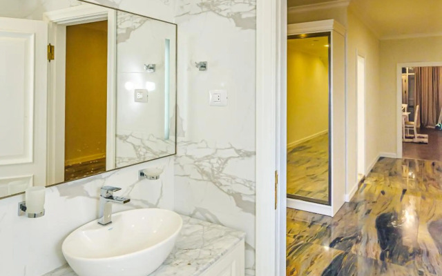 VIP Apartment in Buta palace 703