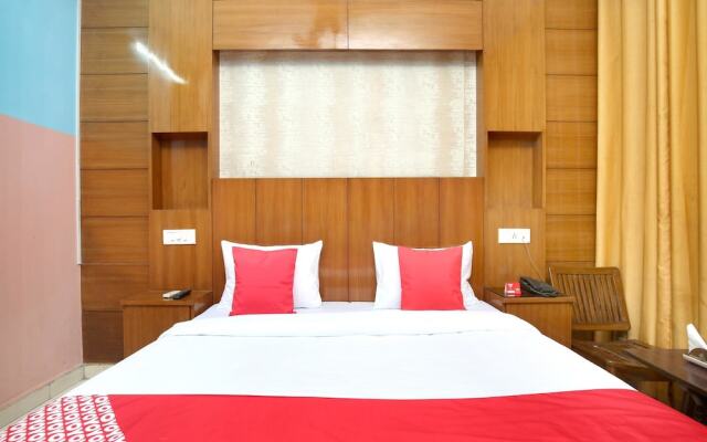 OYO 5906 Hotel Skyfox