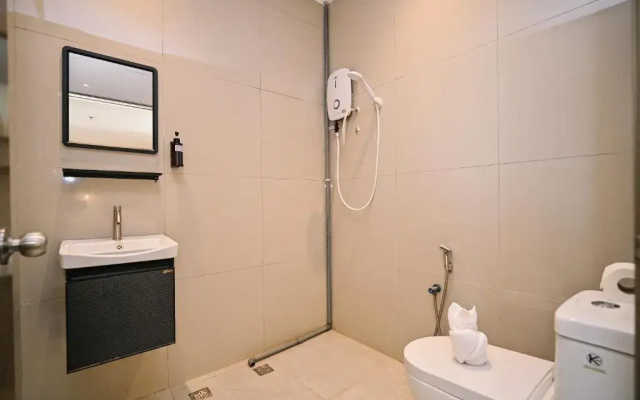 Kingston Hotel 12   Jalan Raja Laut, Kl
