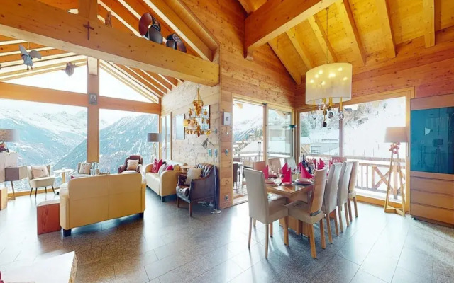Etoiles des Neiges Luxe & Jacuzzi Chalet