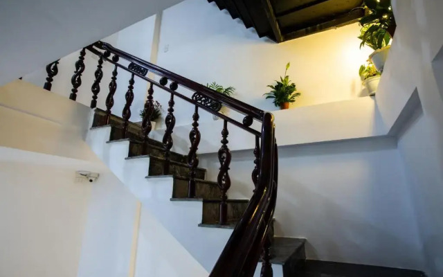 5.T Hostel