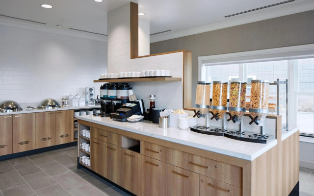 Residence Inn by Marriott Mississauga - Airport Corporate Centre West