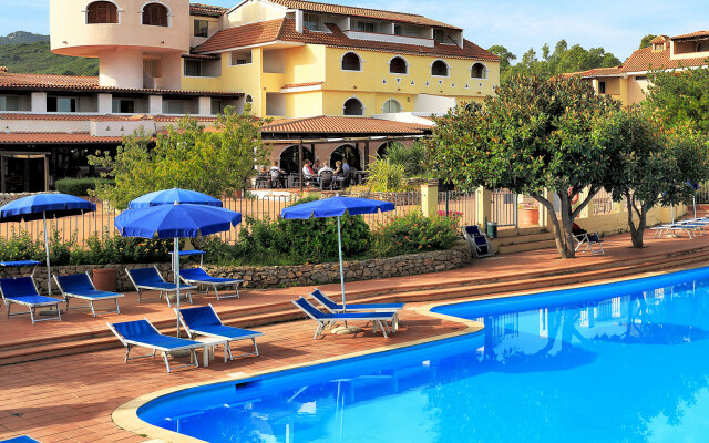 Colonna Beach Hotel