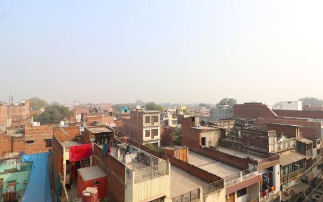 OYO Flagship 22705 Triveni Inn