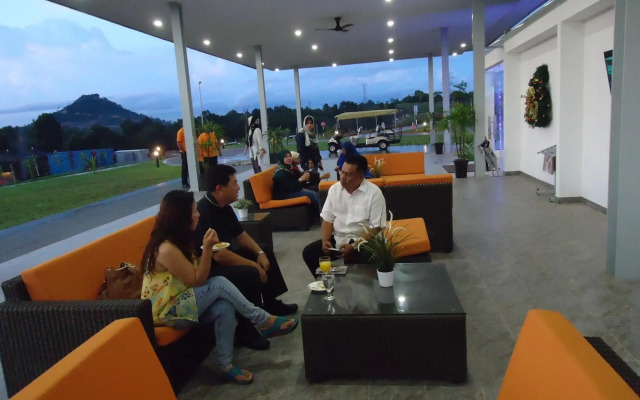 Lakeview Terrace Resort Pengerang