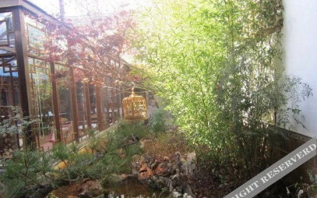 Shuhe Courtyard Inn
