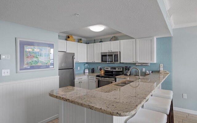 Pelican Beach 2009 1 Bedroom Condo