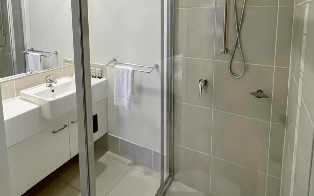 Direct Collective - Villas on Rivergum