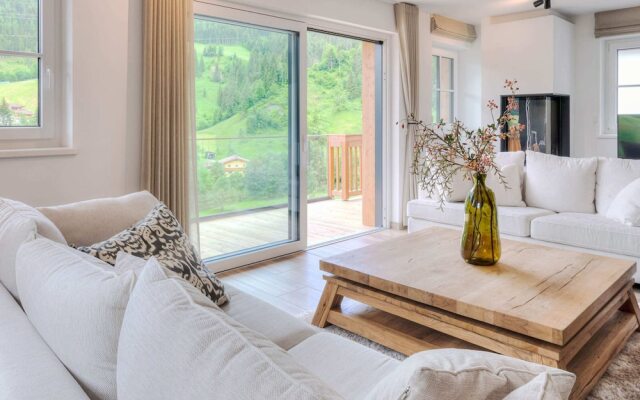 Chalet in Muehlbach am Hochkoenig With Sauna