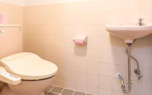 WARAYUN SO Port city May