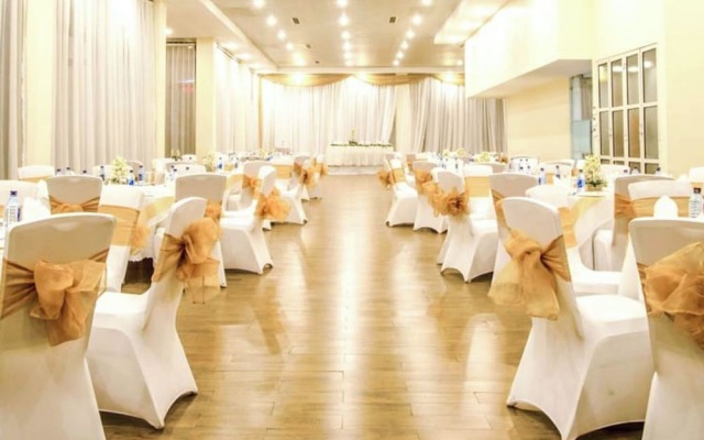 Prideinn Azure Hotel Nairobi 7