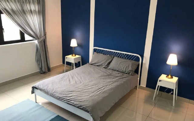 Cozy Condo at The Meridin Medini