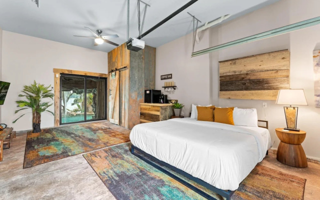 Nancy Key W/pool, Wine Cave, Optional Boat Rental