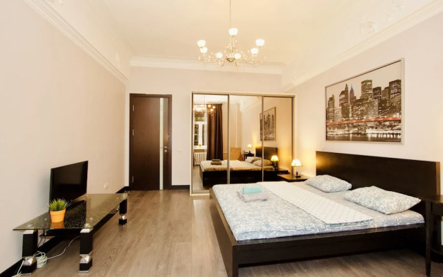 LUXKV Apartment on Zemlyanoy Val 52