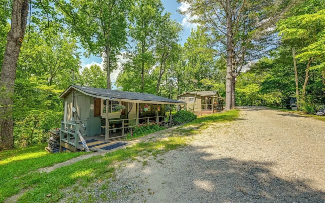 Whittier Vacation Rental Cabin in Tranquil Setting
