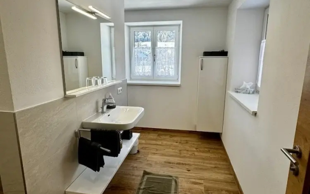 Heli's Holiday Suites