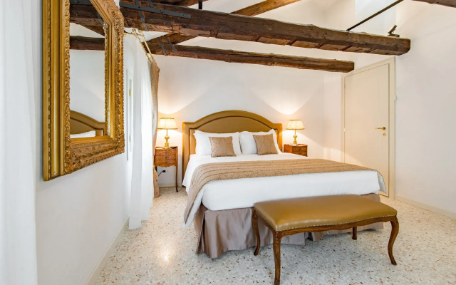 San Teodoro Palace Luxury Apartments