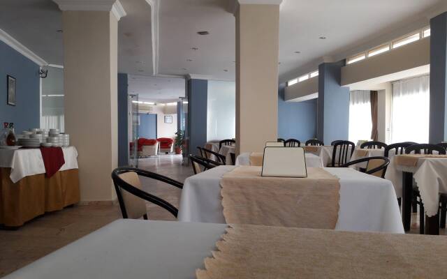 Club Urgench Hotel
